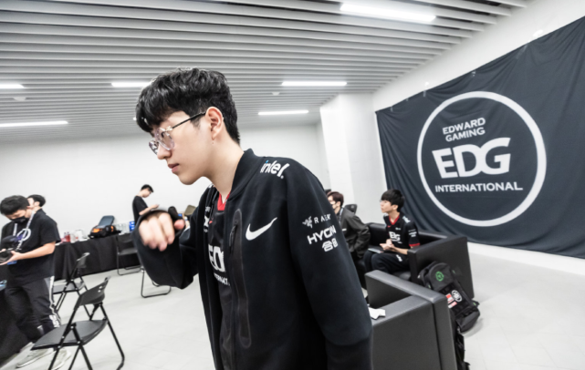 承载着国人 承载着国人