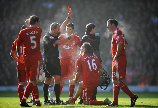 防线措手不 防线措手不