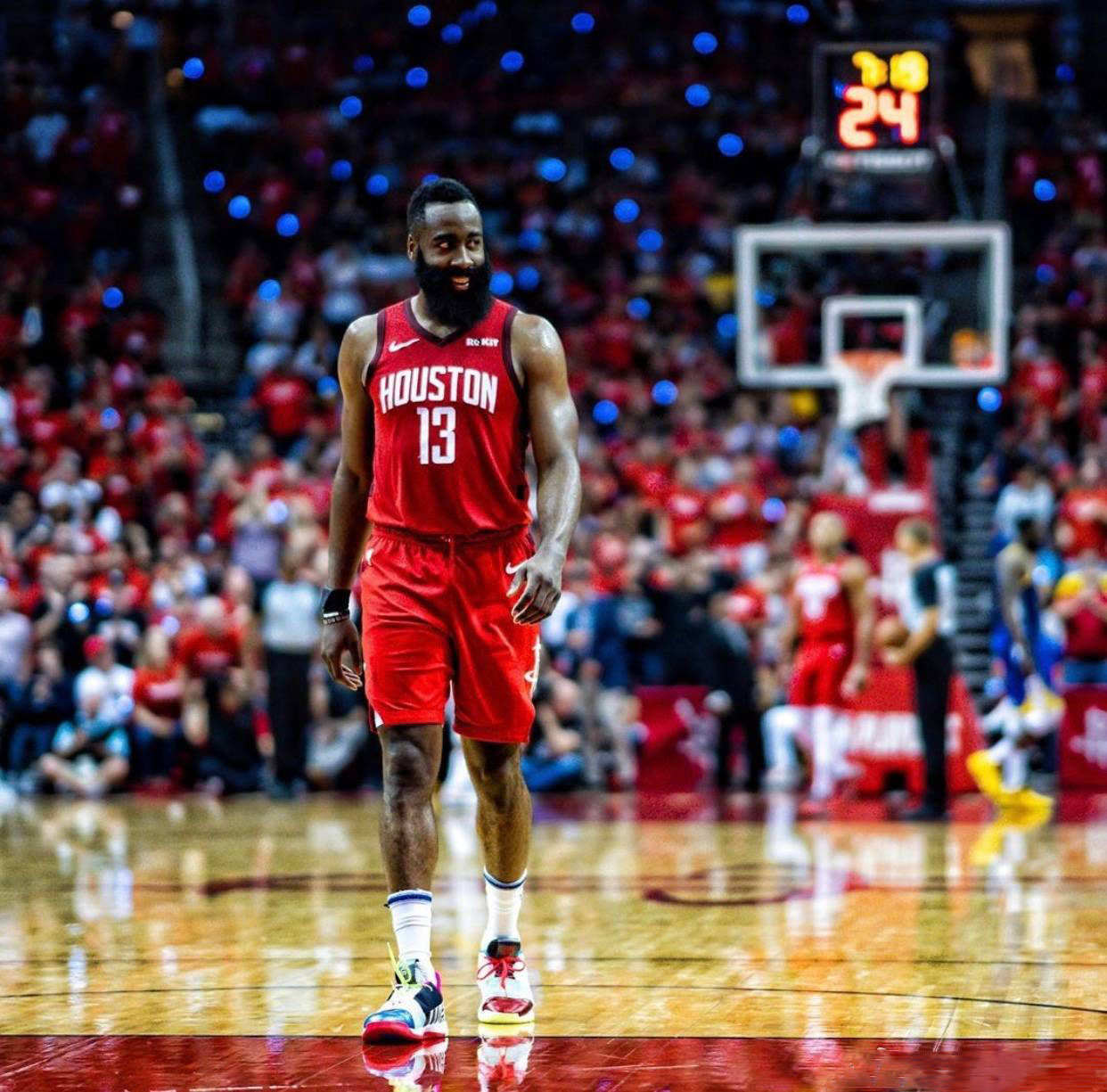 应由俱乐部 应由俱乐部