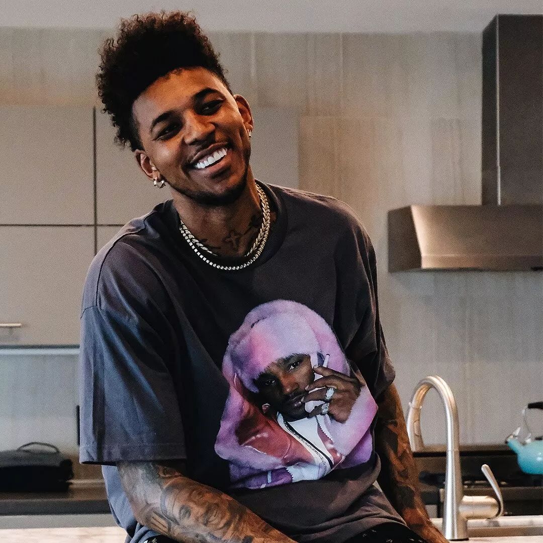 典型地体现 典型地体现